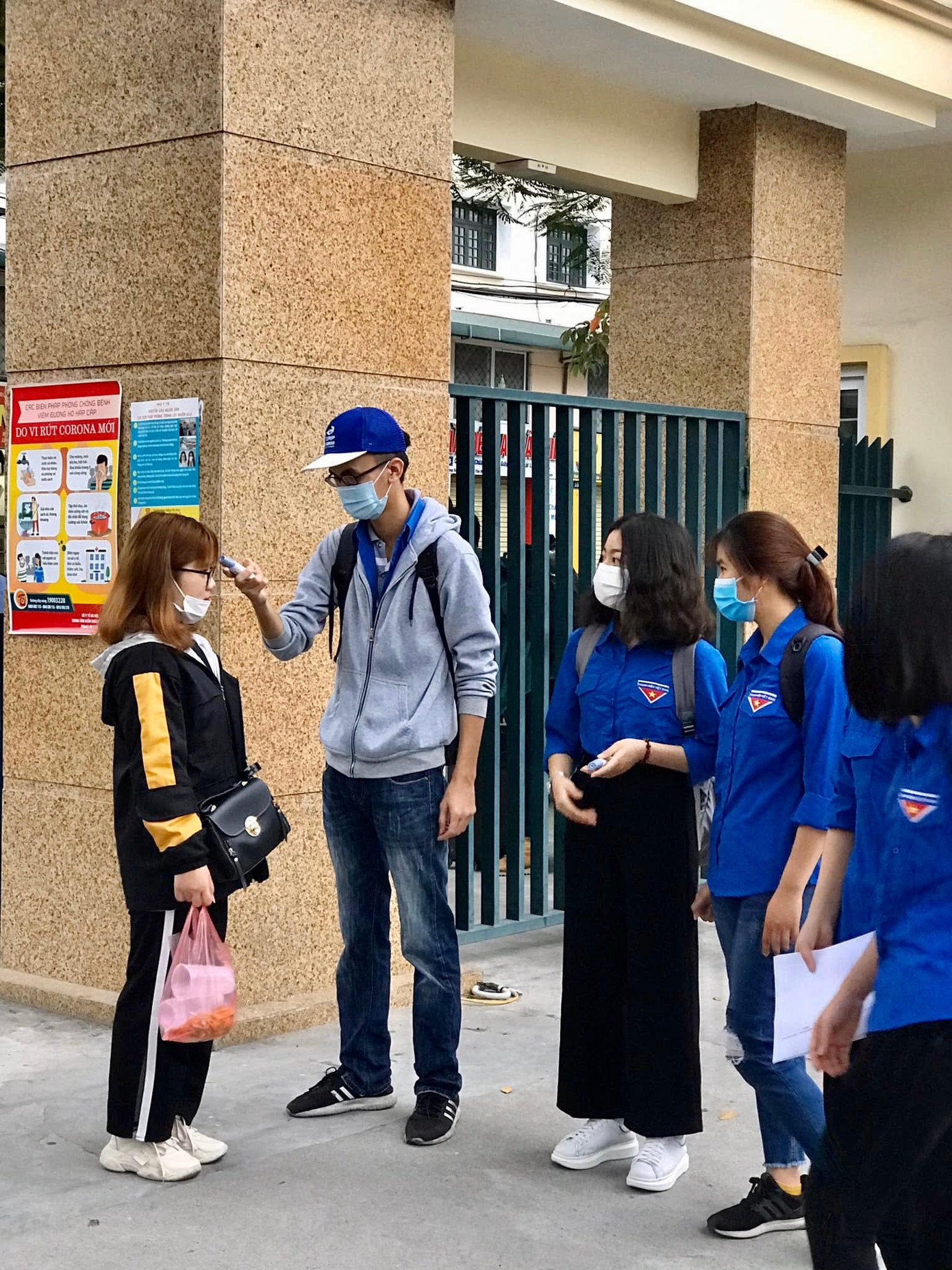 Áo xanh đồng hành cùng sinh viên Thủ đô trở lại giảng đường ảnh 2