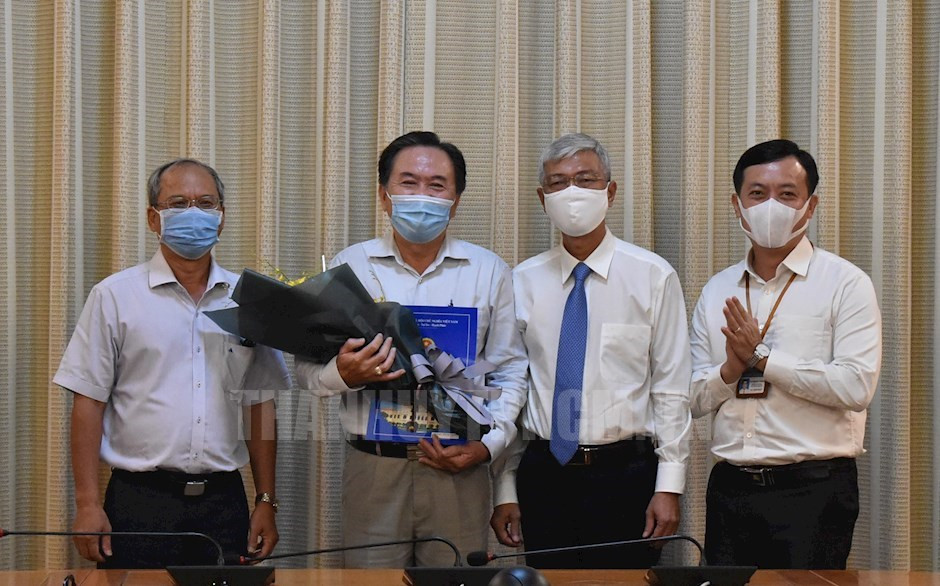 Sau vụ ĐBQH có quốc tịch Síp, TPHCM ‘nhắc’ lãnh đạo DN nhà nước tuân thủ pháp luật ảnh 3