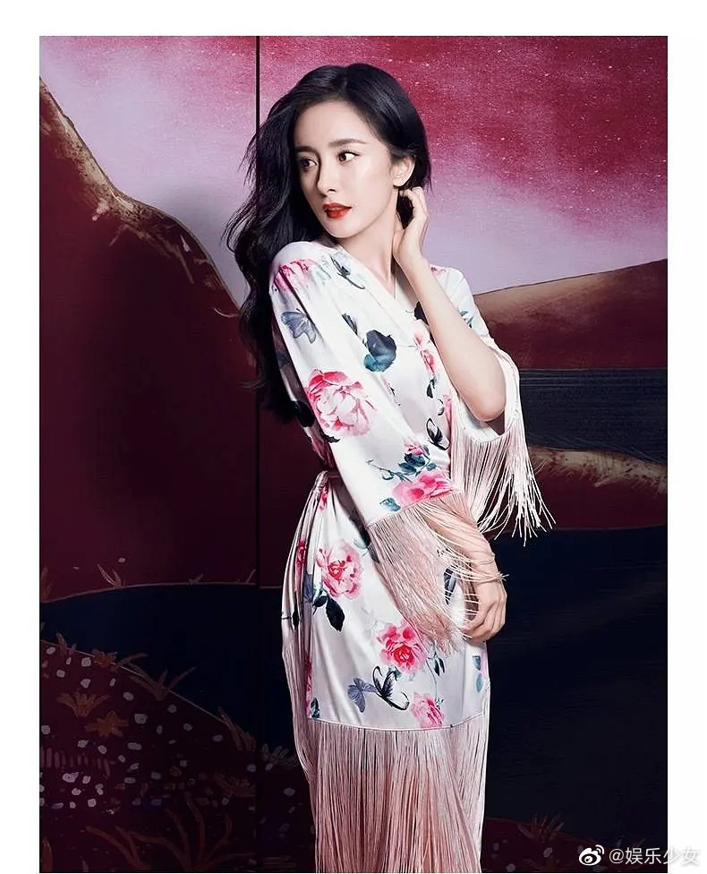 Dương Mịch hờ hững nội y, khoe hình thể nuột nà không tì vết ảnh 7