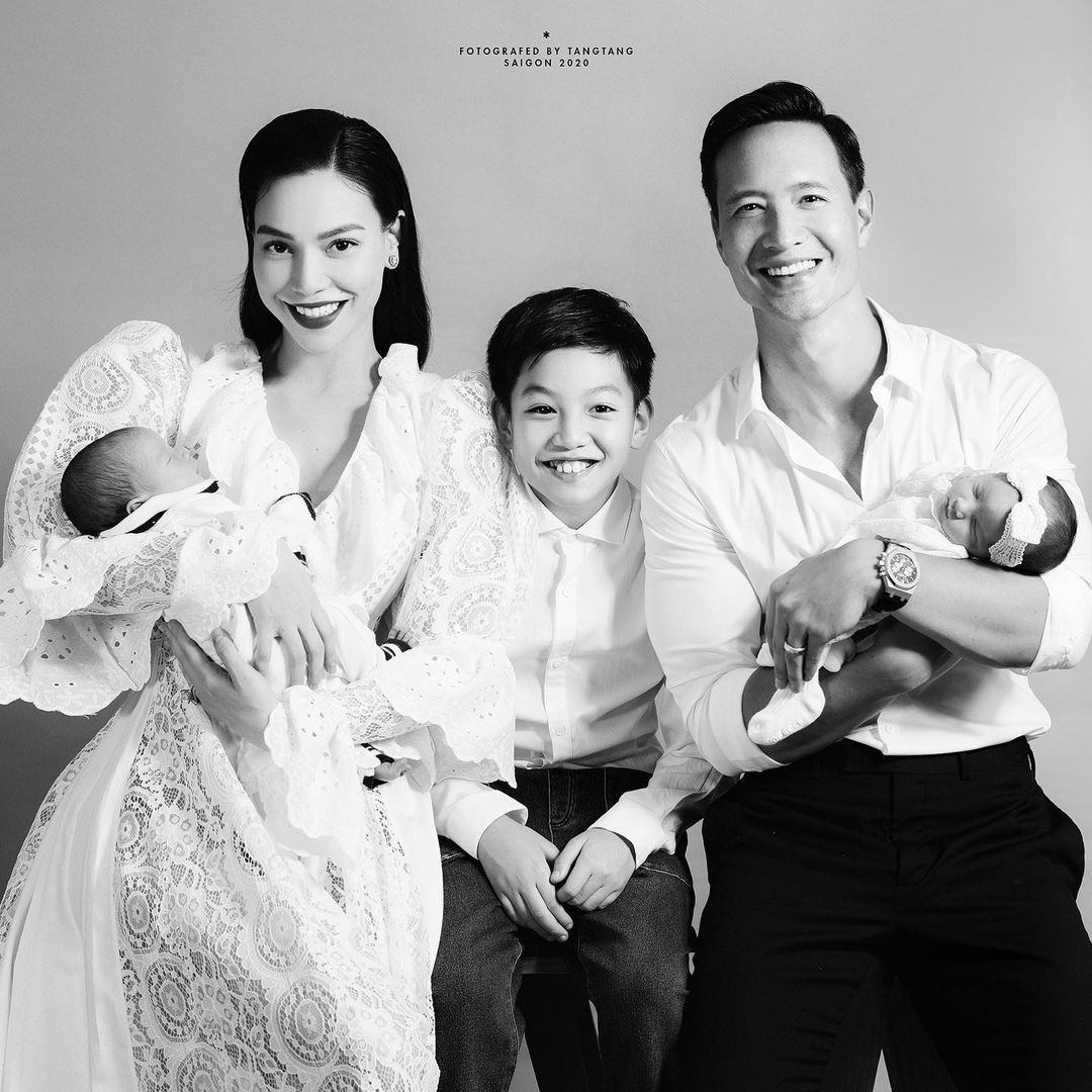 Hồ Ngọc Hà ‘thả dáng’ với đồ bơi, khoe thân hình nuột nà khó tin sau sinh 2 tháng ảnh 6