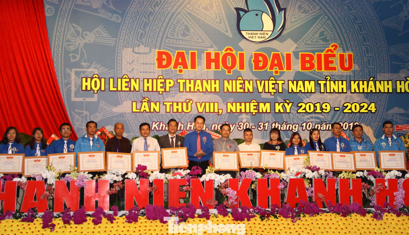 Anh Bùi Hoài Nam tái đắc cử chủ tịch Hội LHTN Việt Nam tỉnh Khánh Hoà ảnh 1