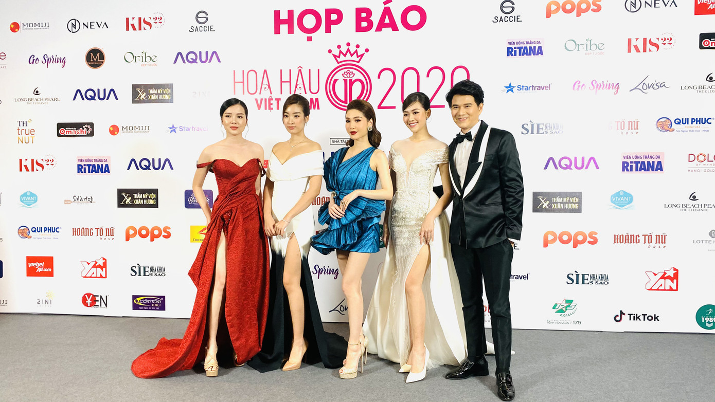 Dàn người đẹp dự họp báo Hoa hậu Việt Nam 2020 'thả tim' trên thảm đỏ ảnh 8
