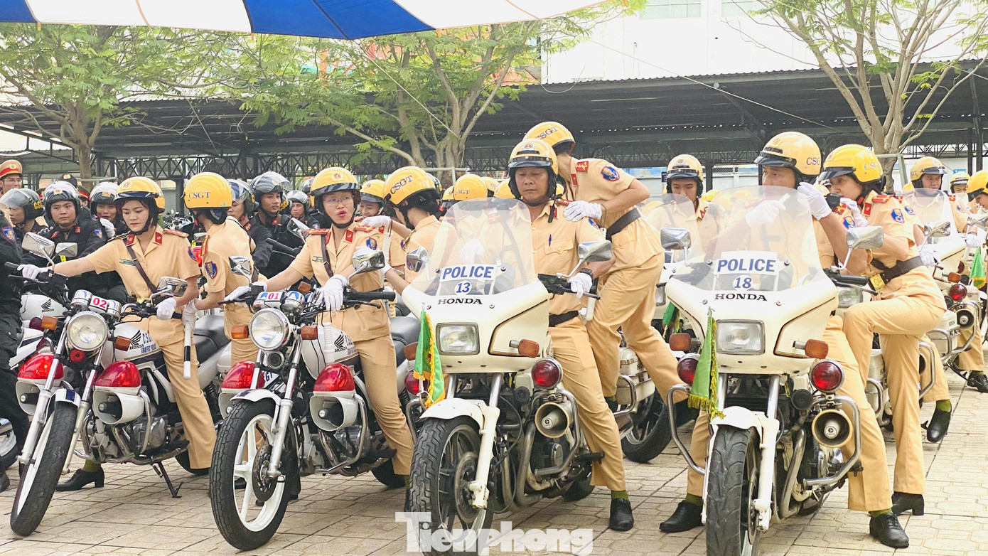 Thiếu tướng Lê Hồng Nam phát động ra quân trấn áp tội phạm ảnh 6