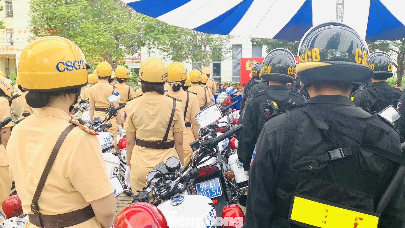 Thiếu tướng Lê Hồng Nam phát động ra quân trấn áp tội phạm ảnh 14