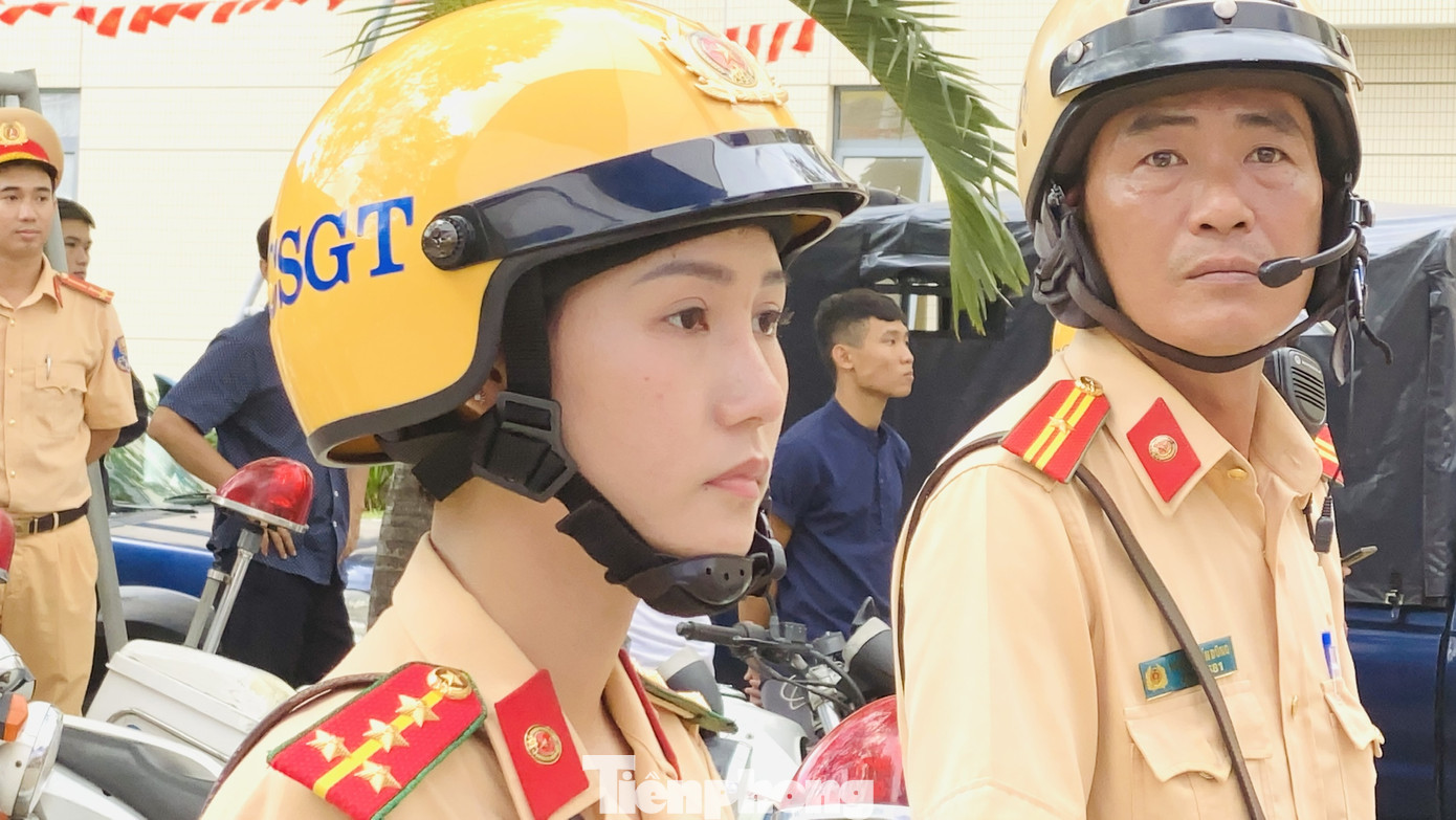 Thiếu tướng Lê Hồng Nam phát động ra quân trấn áp tội phạm ảnh 12