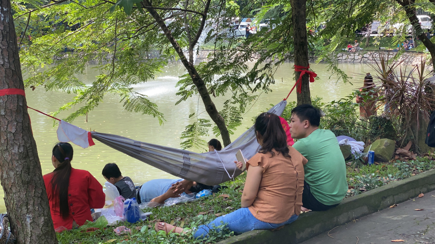 Người dân nườm nượp đổ về Thảo Cầm Viên ngày Quốc khánh ảnh 12