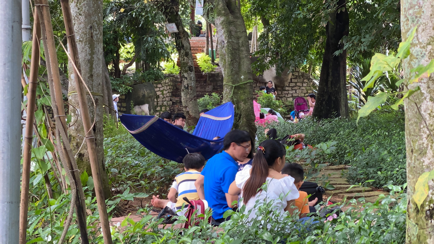 Người dân nườm nượp đổ về Thảo Cầm Viên ngày Quốc khánh ảnh 8