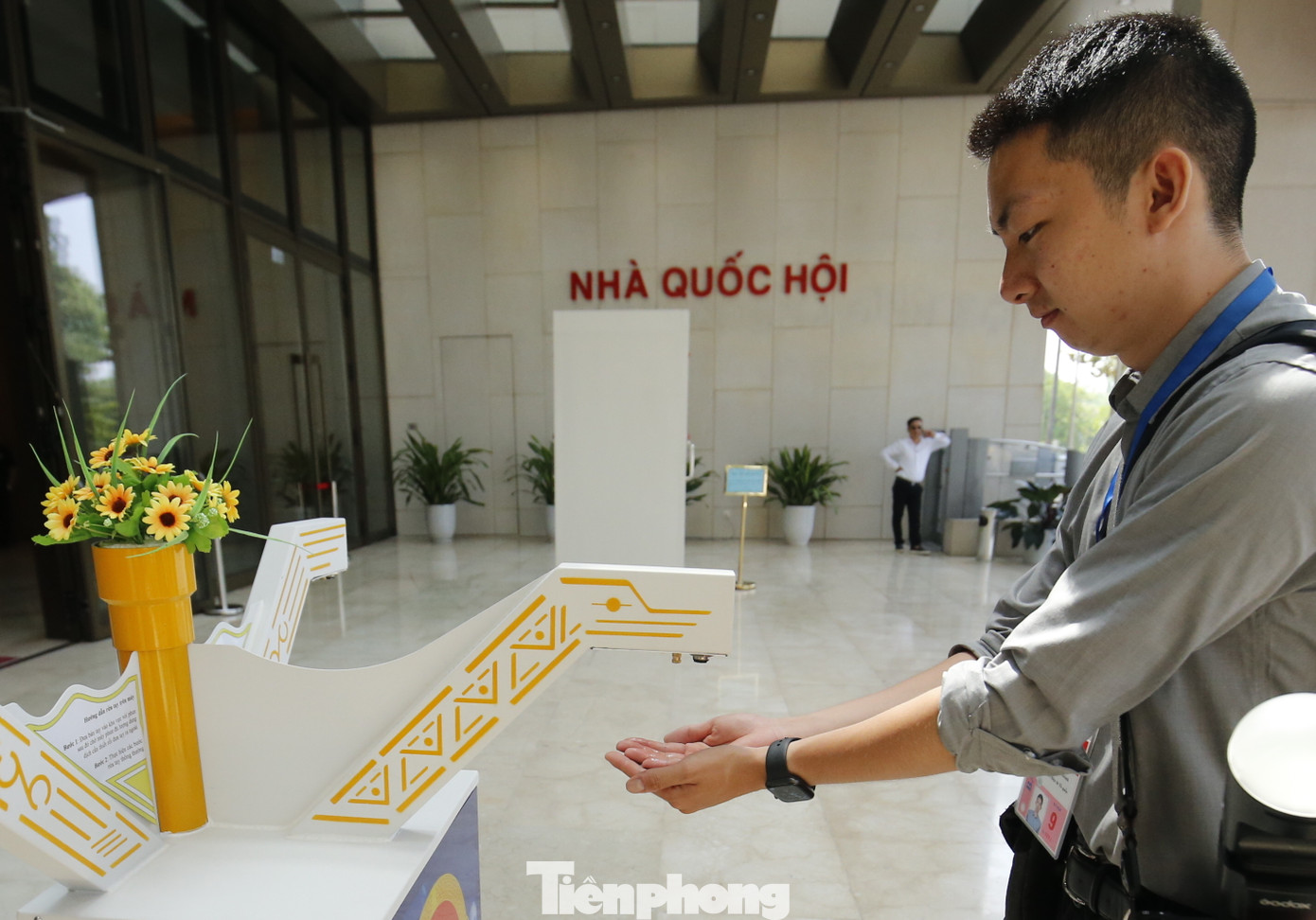 Kỳ họp đặc biệt tại Hội trường Diên Hồng ảnh 8