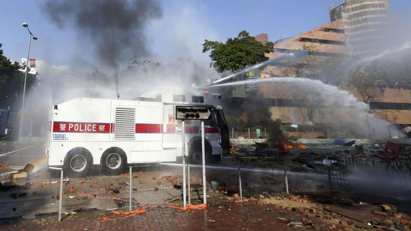Đặc nhiệm Hong Kong canh gác các toà nhà chính quyền ảnh 3