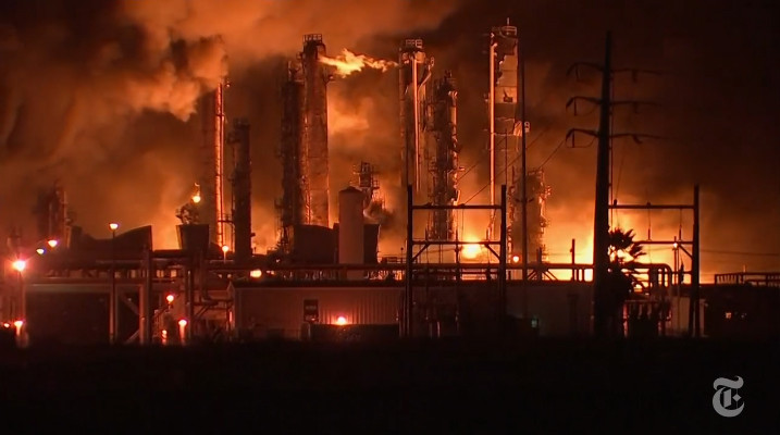 Cháy nổ kinh hoàng ở nhà máy hóa chất Mỹ, hơn 5 vạn người sơ tán ảnh 3