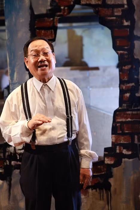 Cuộc sống 'hai mặt' của NSND Tiến Đạt - Tài cáo già trong 'Cô gái nhà người ta' ảnh 2