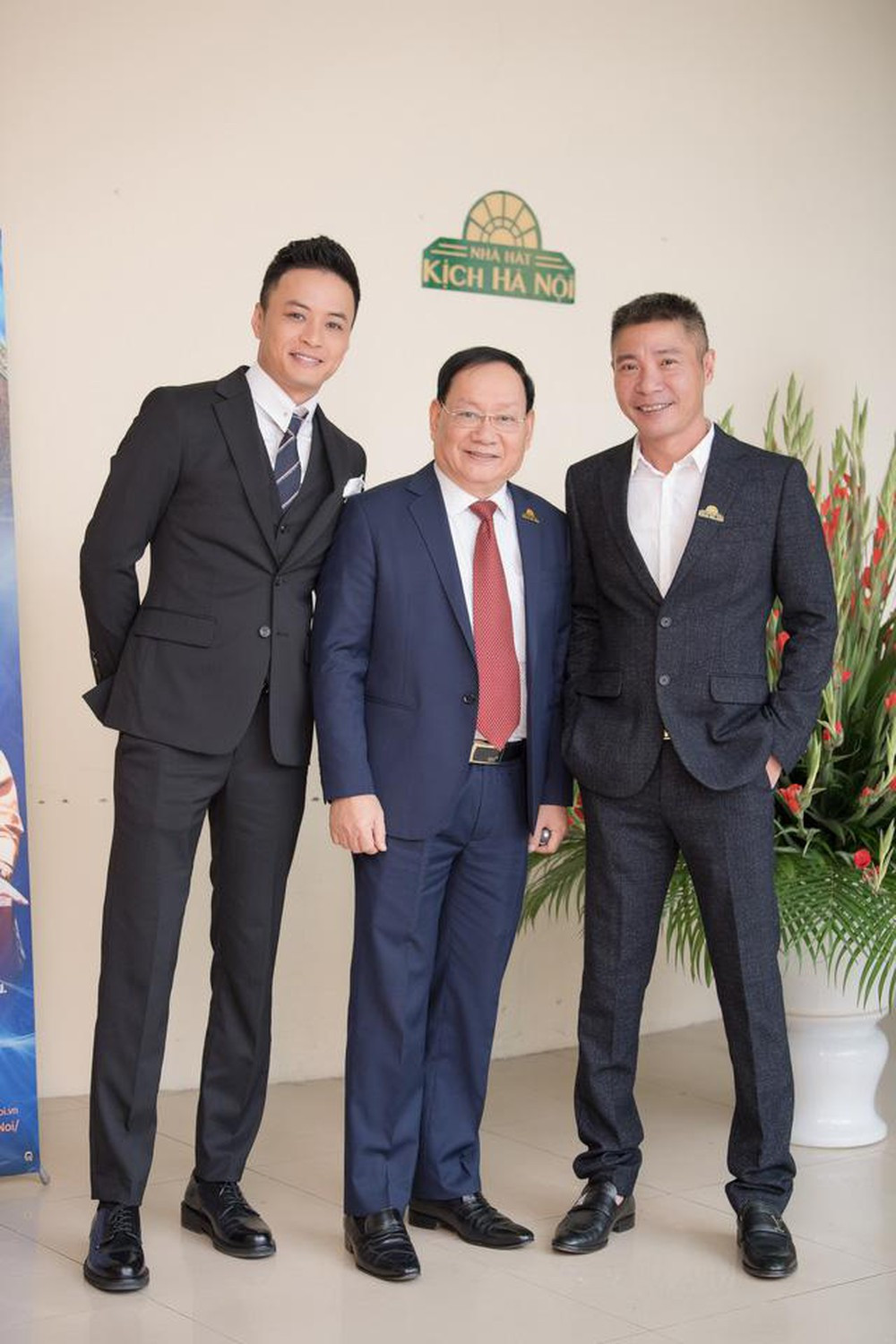 Cuộc sống 'hai mặt' của NSND Tiến Đạt - Tài cáo già trong 'Cô gái nhà người ta' ảnh 1