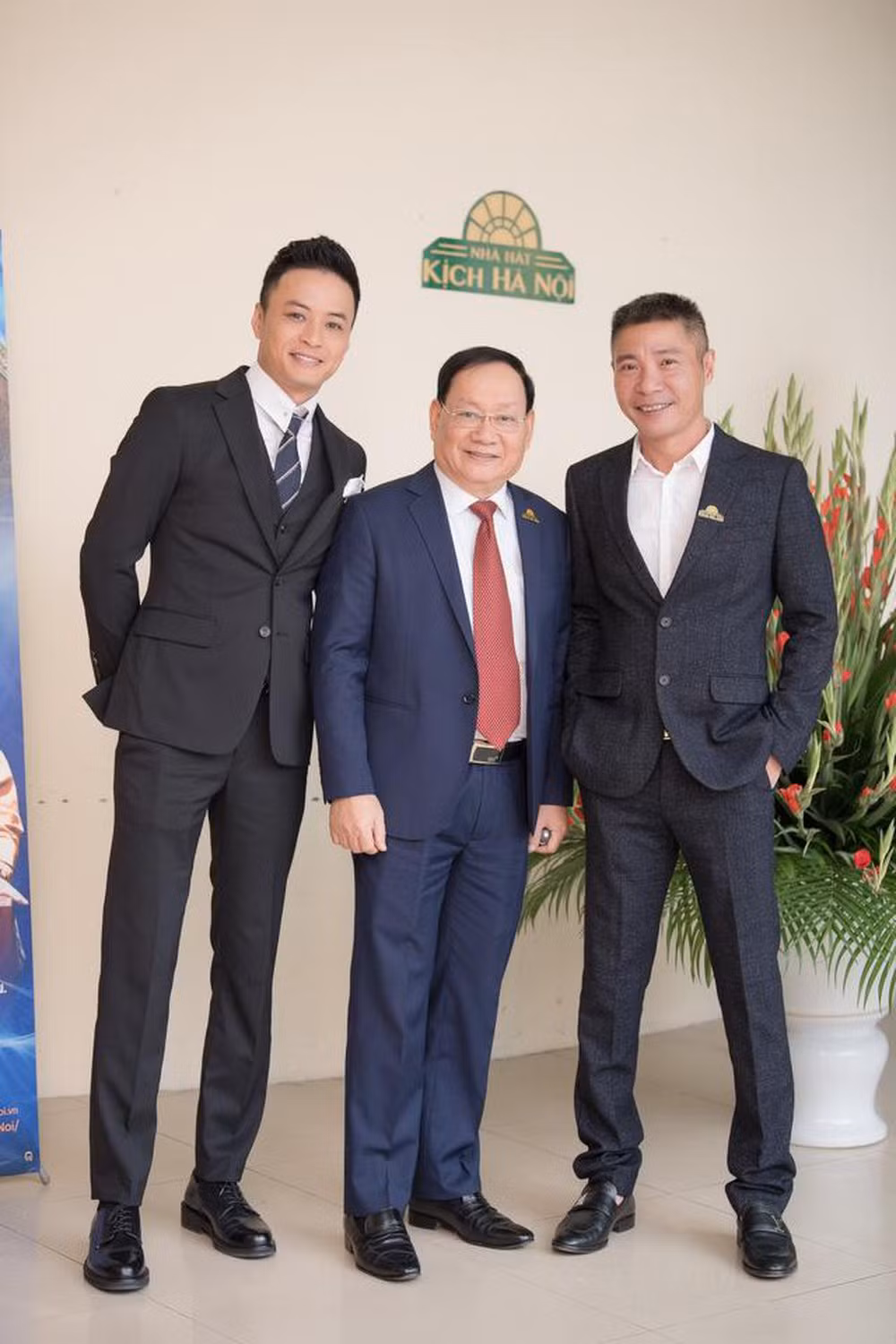 Cuộc sống 'hai mặt' của NSND Tiến Đạt - Tài cáo già trong 'Cô gái nhà người ta' ảnh 1