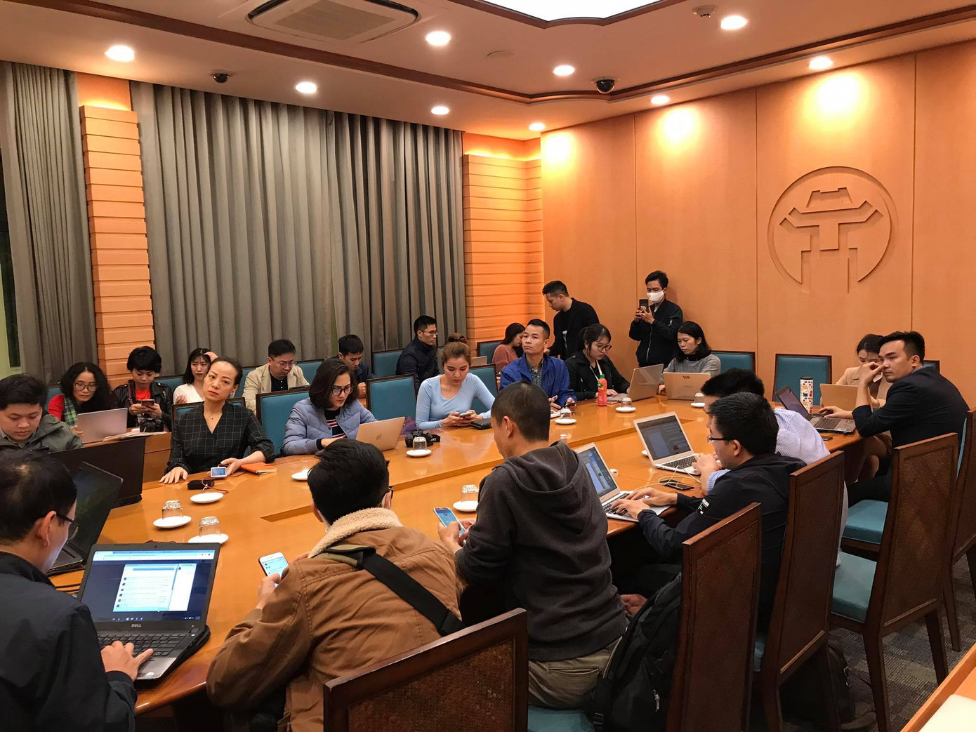 Hà Nội xuất hiện trường hợp dương tính Covid-19 ảnh 8