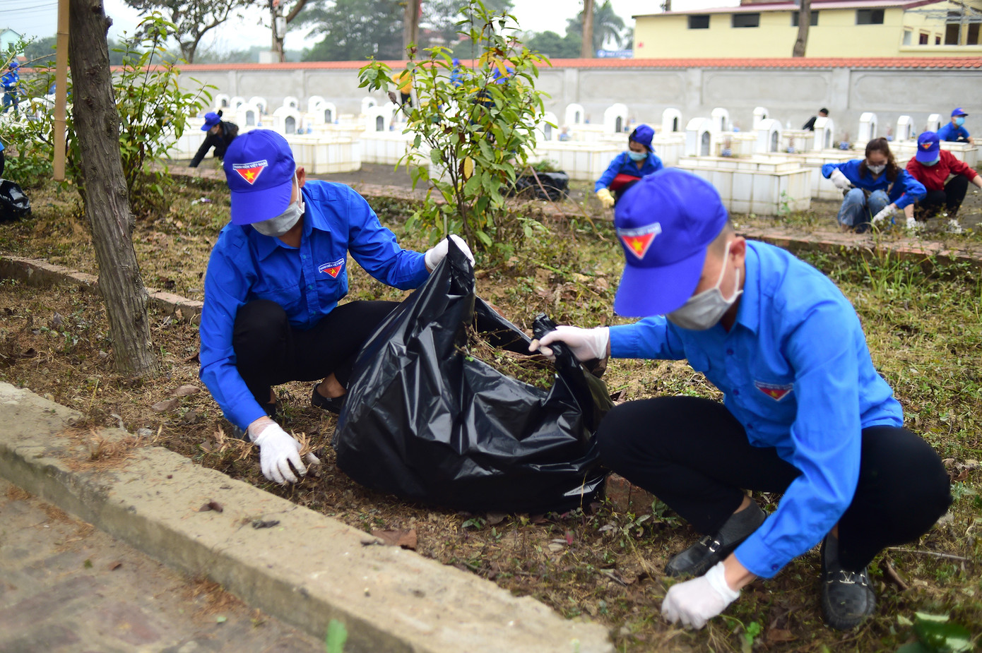 'Ngày thanh niên cùng hành động' thực hiện 1.500 công trình, phần việc ảnh 8
