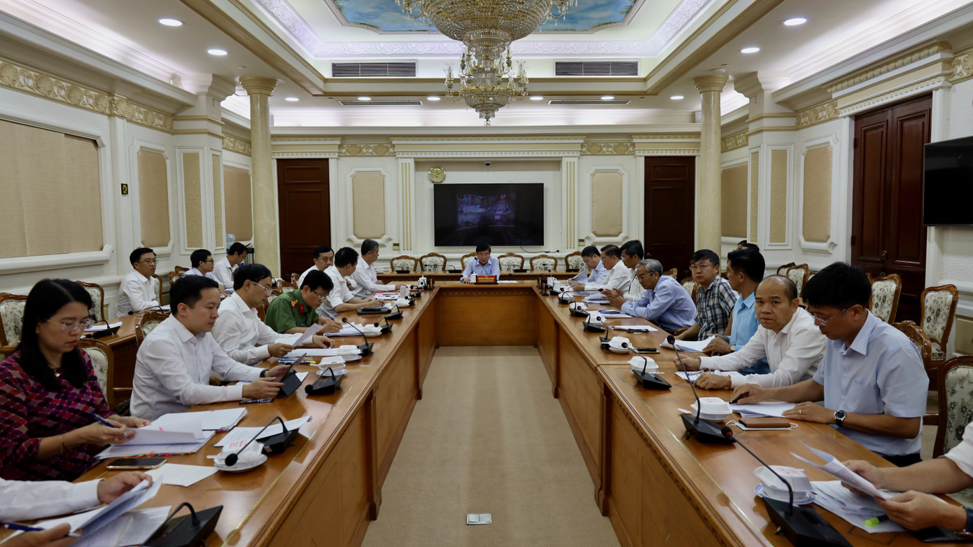 Long An cách ly lái xe ôm chở bệnh nhân 1440 và người phụ nữ đi cùng ảnh 2