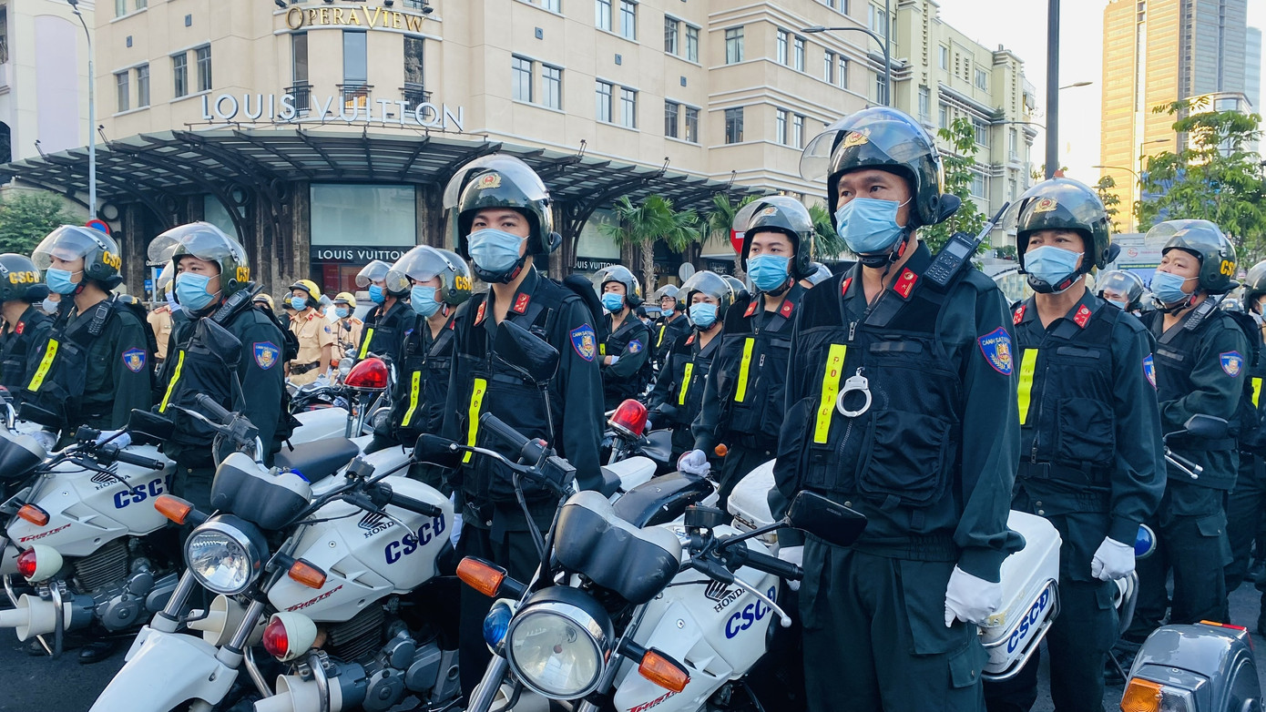 Nhìn gần xe đặc chủng Công an TPHCM trấn áp tội phạm ảnh 4