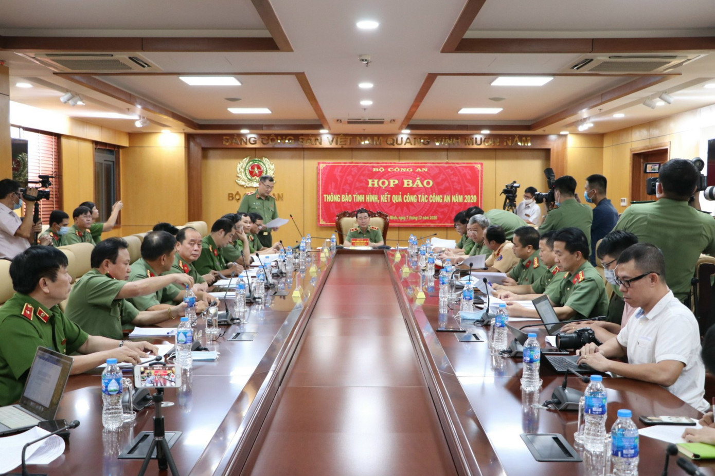 Bộ Công an gửi thư vận động người nhà kêu gọi bị can Hồ Thị Kim Thoa về nước ảnh 2