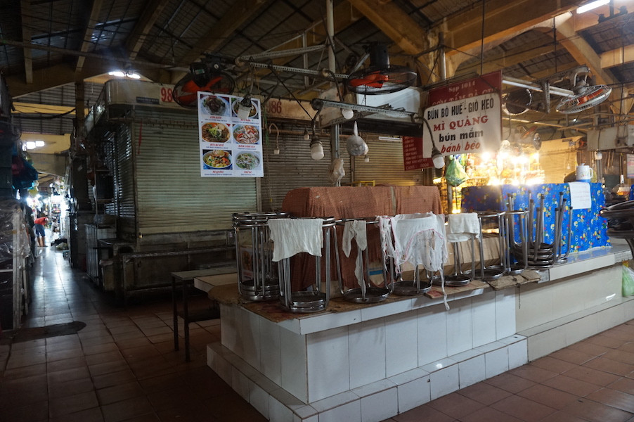 Cuối năm, chợ Bến Thành đìu hiu ngóng khách ảnh 7