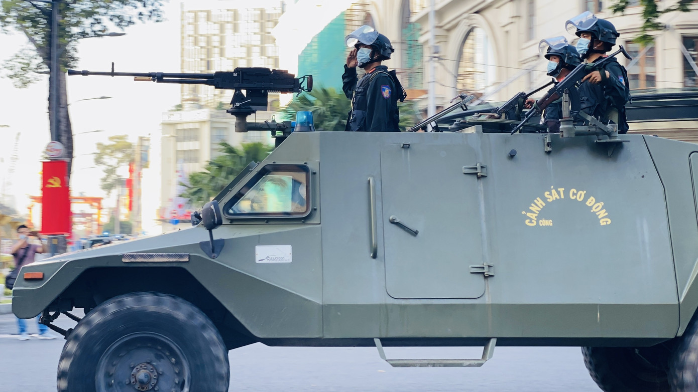 Nhìn gần xe đặc chủng Công an TPHCM trấn áp tội phạm ảnh 8