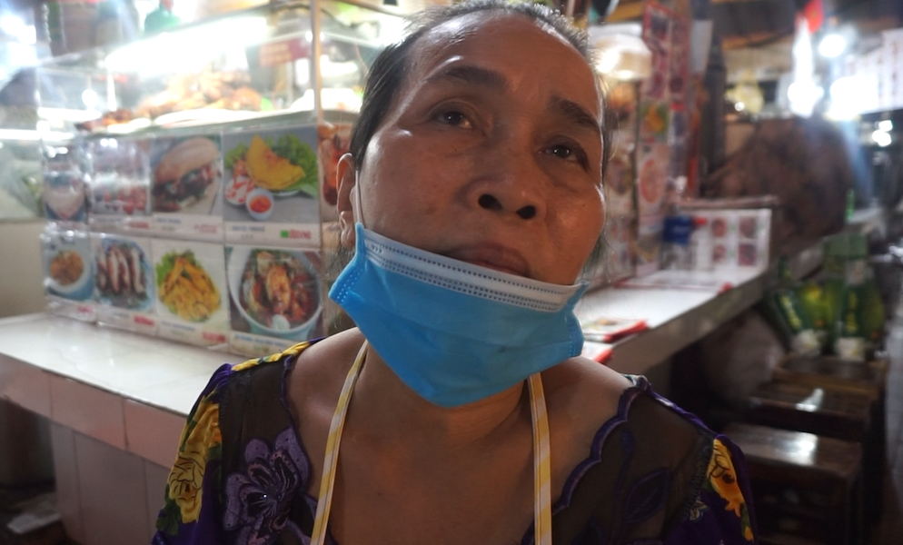 Cuối năm, chợ Bến Thành đìu hiu ngóng khách ảnh 1