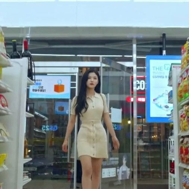 Chứa cảnh nóng quá gợi dục, phim của Ji Chang Wook - Kim Yoo Jung bị yêu cầu ngừng chiếu ảnh 1