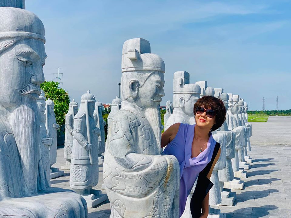 Hương Tràm chia sẻ cuộc sống du học: Phải uống rất nhiều thuốc ảnh 9