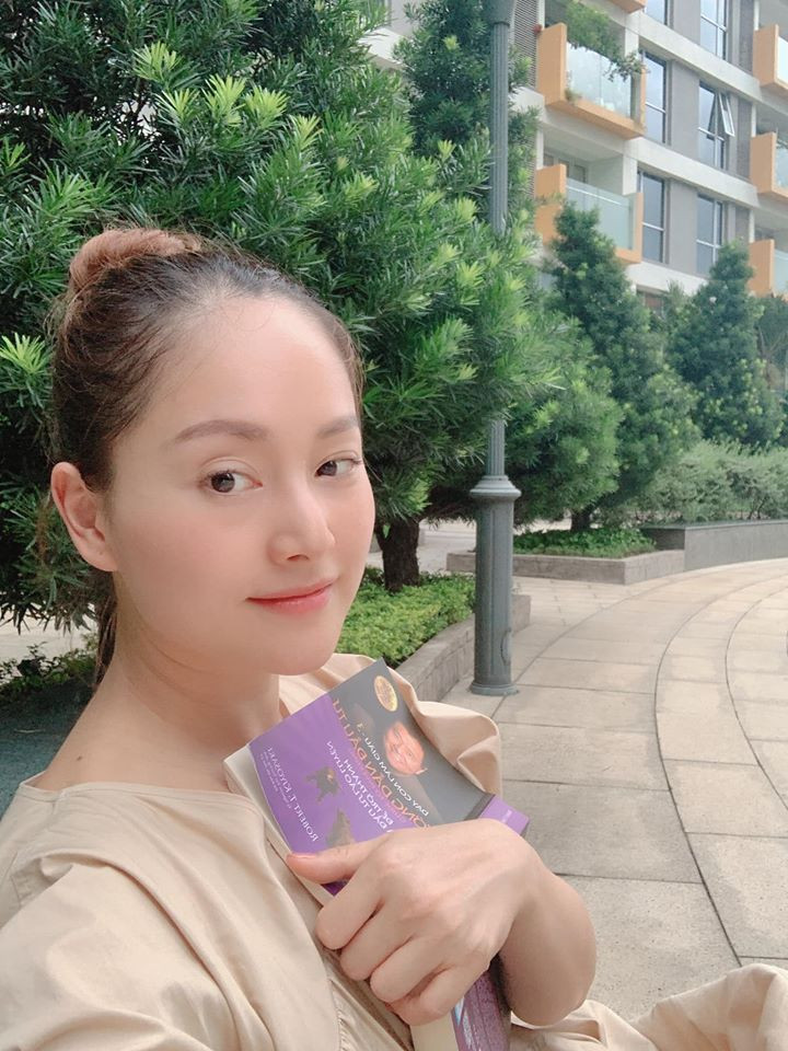 Thanh Hằng xót xa biết fan xăm 'sống' chịu đau 12 tiếng để có ảnh mình trên cơ thể ảnh 11