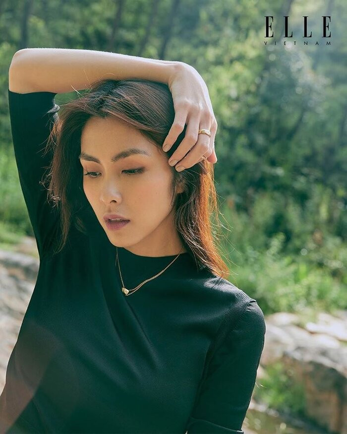Tăng Thanh Hà khoe thần thái đỉnh cao trên tạp chí Elle ảnh 4