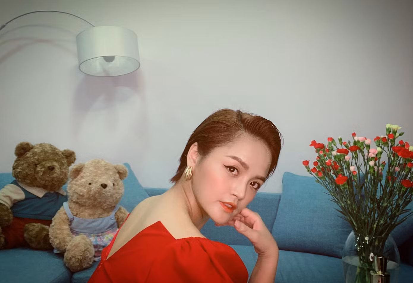 Thu Quỳnh bất ngờ trở lại với mái tóc thời 'My sói' gây 'bão' mạng xã hội ảnh 1