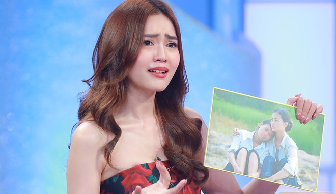 Ninh Dương Lan Ngọc khóc nghẹn kể về thời gian bị đồn 'làm gái' ảnh 1