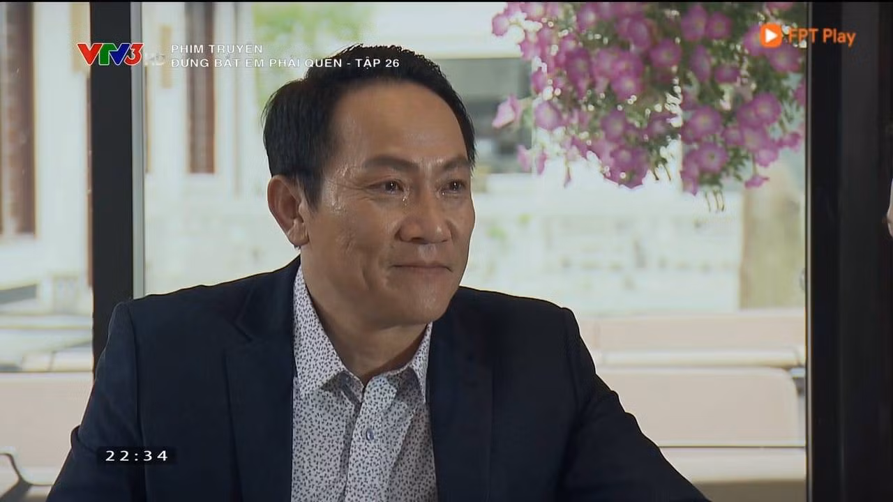 Quách Thu Phương tung ảnh sành điệu, khác hẳn bà mẹ hiền lành ở 'Đừng bắt em phải quên' ảnh 2