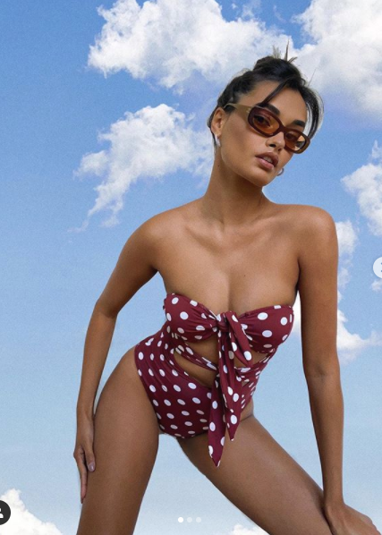 Chân dài 9x Gizele Oliveira mặc áo tắm cúp ngực siêu nóng bỏng ảnh 3