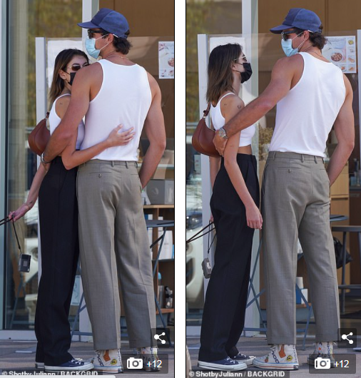 Con gái siêu mẫu của Cindy Crawford tình tứ bạn trai giữa phố ảnh 1