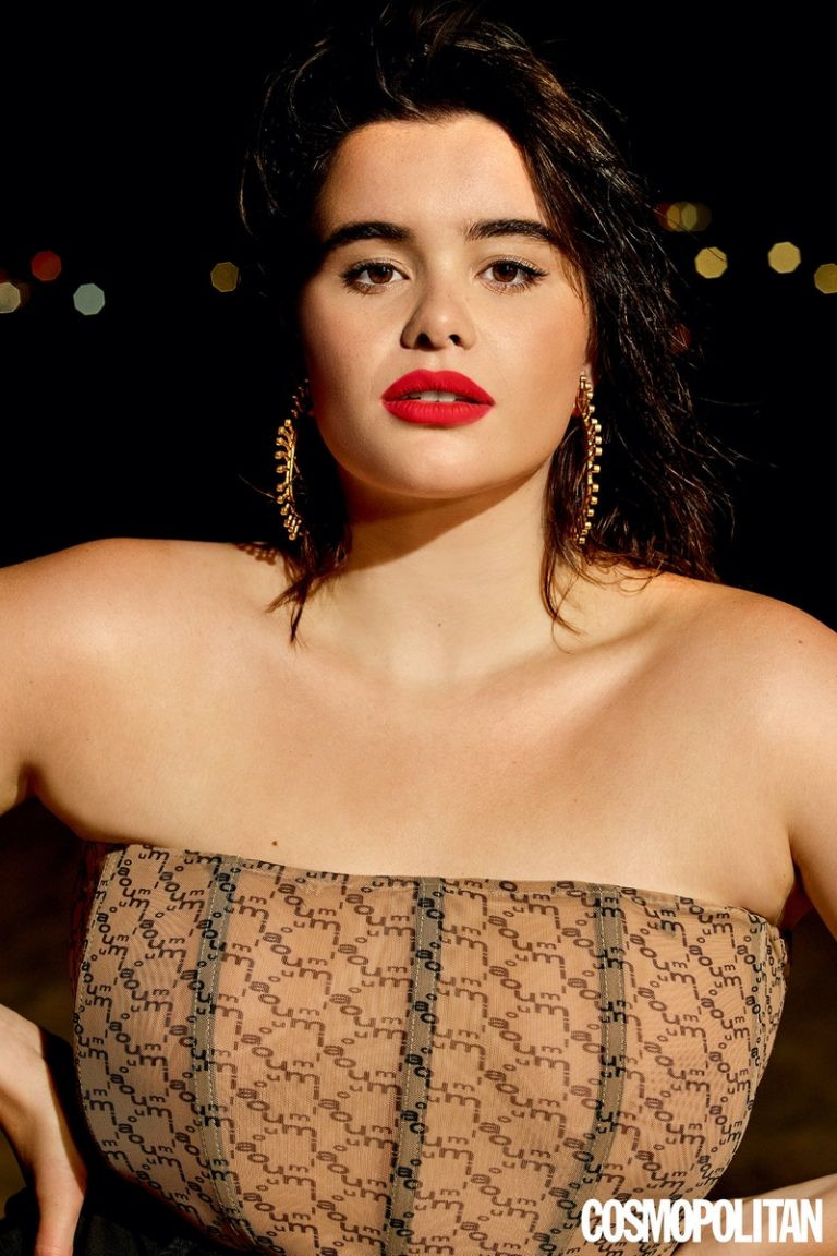 Siêu mẫu ngoại cỡ Barbie Ferreira rạng rỡ ngập tràn năng lượng sống ảnh 6