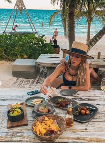 Vóc dáng nóng bỏng 'từng cm' đáng ngưỡng mộ của Cindy Prado ảnh 8