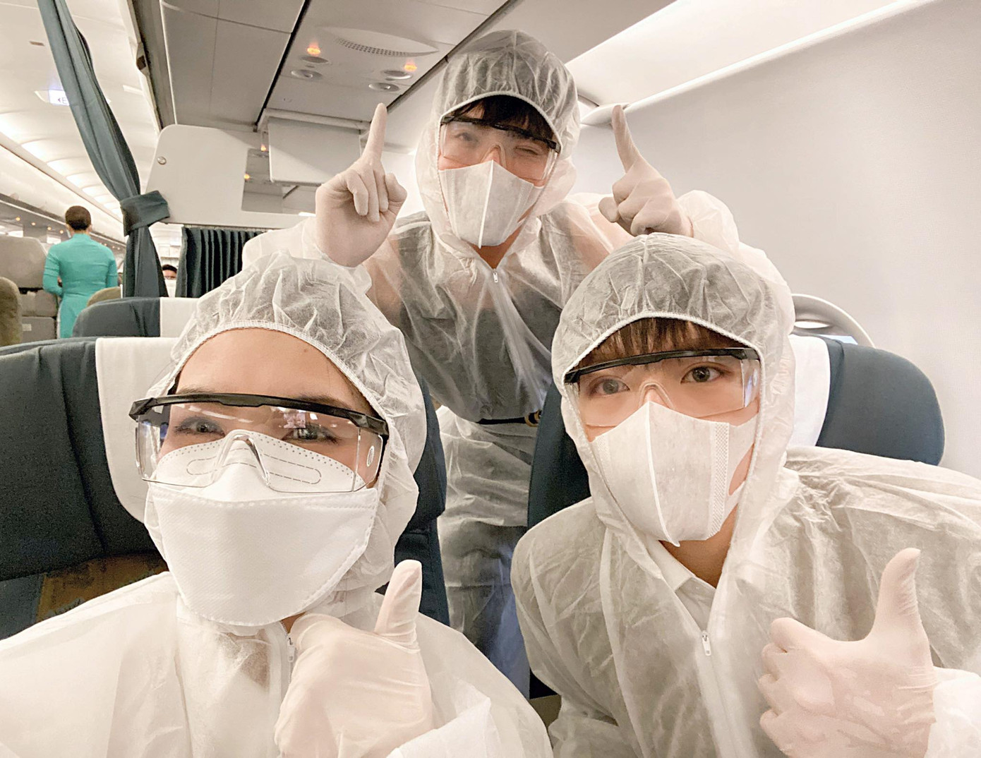 Liên tục bị fan 'tra hỏi' đi siêu thị không đeo khẩu trang, Đức Phúc nói gì? ảnh 3