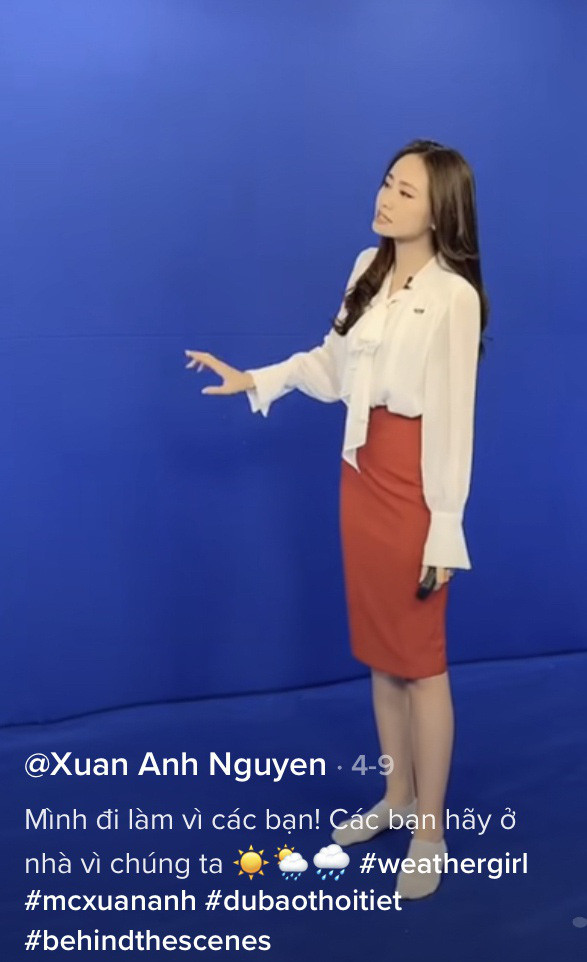 Những hình ảnh hậu trường cười té ghế của các BTV Thời sự VTV ảnh 5