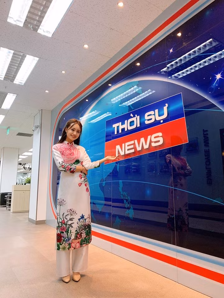 Xuân Anh: Từ Á khôi sinh viên đến MC thời tiết tài năng, xinh đẹp ảnh 5
