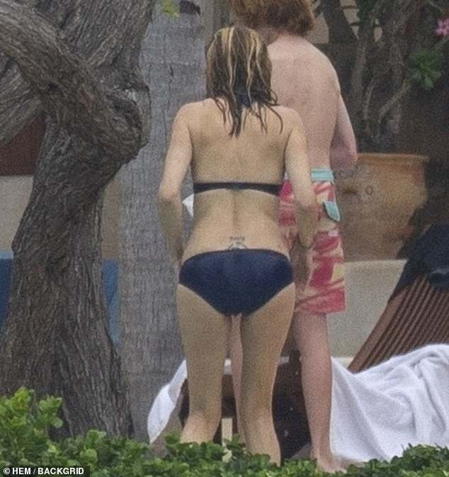 ‘Người đàn bà đẹp’ Julia Roberts tự tin diện bikini khoe dáng nuột tuổi U60 ảnh 5