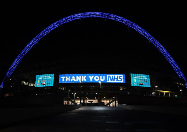 Các bệnh viện ở London trước nguy cơ quá tải vì dịch COVID-19 ảnh 1