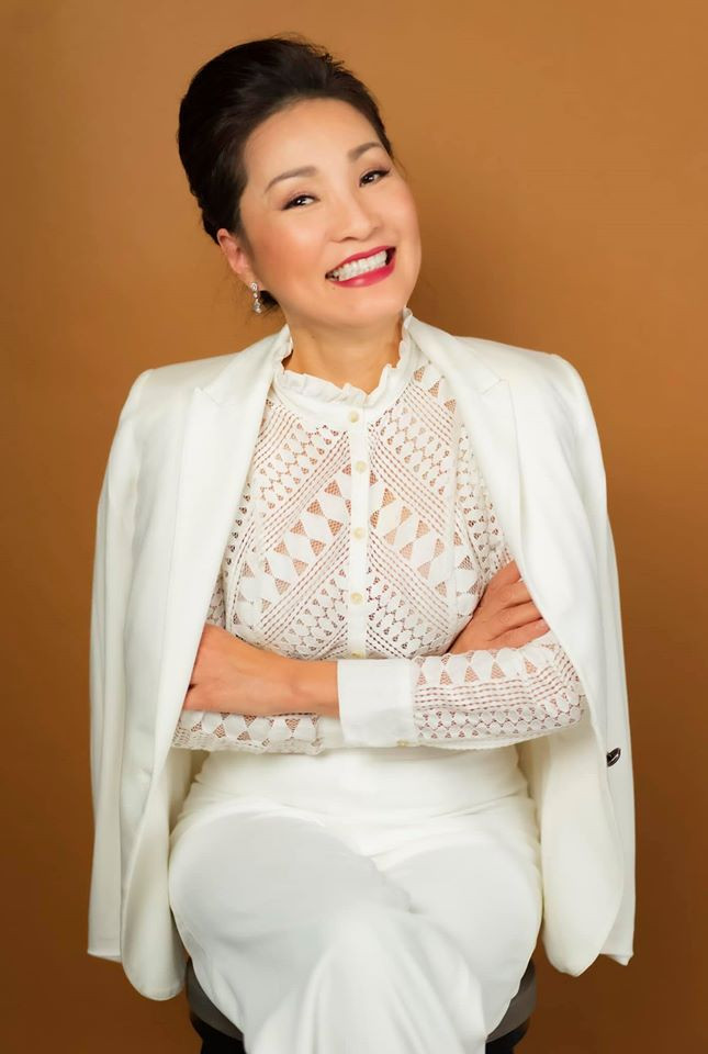 Vợ cũ Bằng Kiều đóng cửa club ở Mỹ, đi giao trà sữa kiếm sống vì Covid-19 ảnh 6