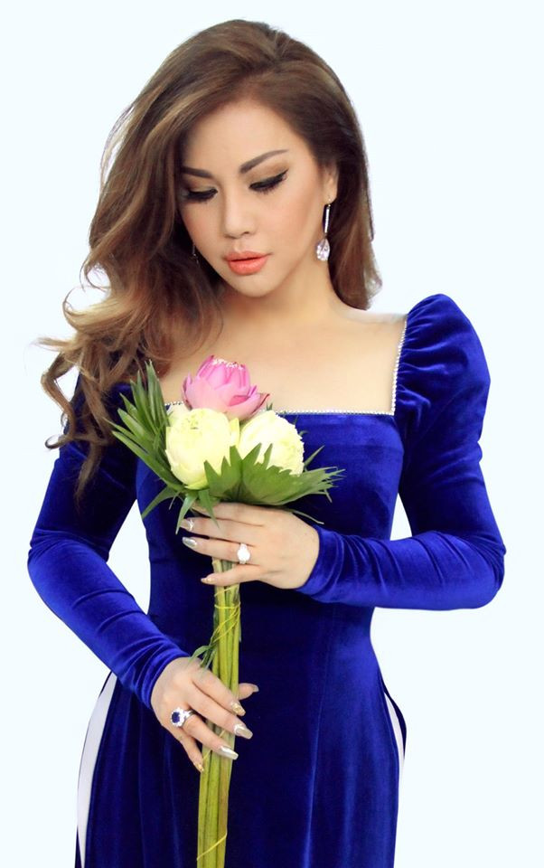 Vợ cũ Bằng Kiều đóng cửa club ở Mỹ, đi giao trà sữa kiếm sống vì Covid-19 ảnh 4