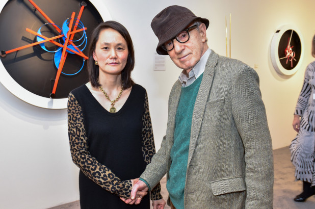 Đạo diễn 4 lần đoạt Oscar trải lòng chuyện 'bỏ mẹ - cưới con' ảnh 1