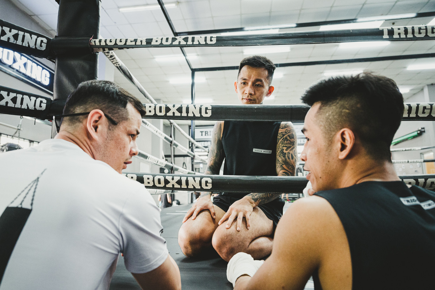 Võ sĩ Trần Văn Thảo tập luyện 'đổ máu' cho trận tranh đai vô địch IBA thế giới ảnh 14