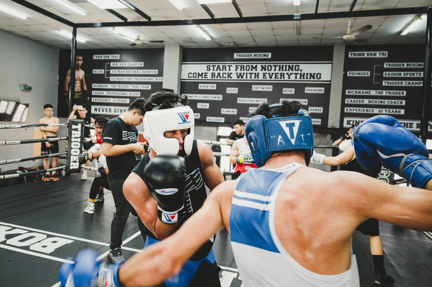 Võ sĩ Trần Văn Thảo tập luyện 'đổ máu' cho trận tranh đai vô địch IBA thế giới ảnh 6