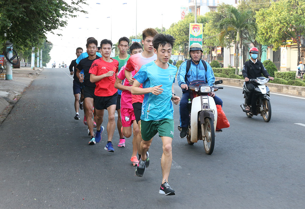 Đoàn Quân đội ‘rèn quân’ sẵn sàng tranh tài tại Tiền Phong Marathon 2021 ảnh 13