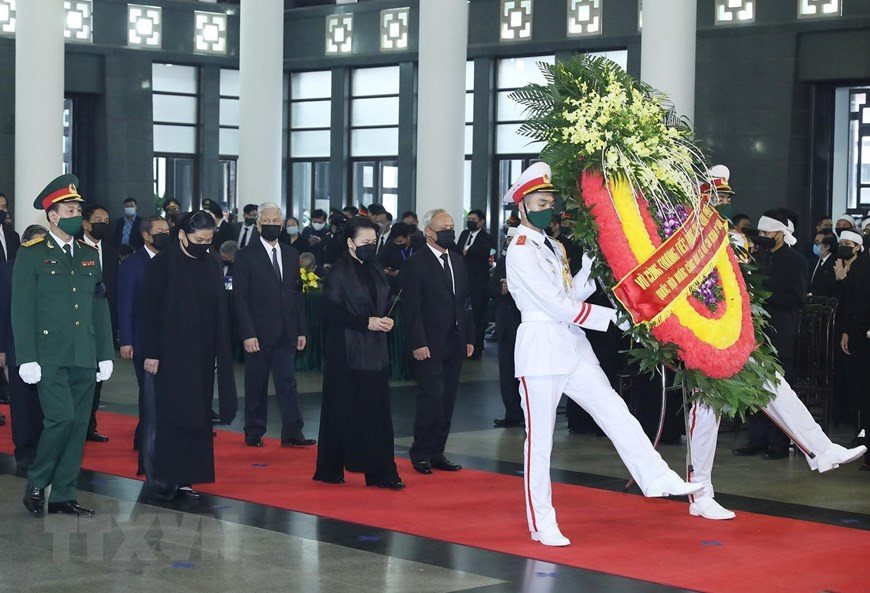 [ẢNH]: Xúc động lễ viếng nguyên Tổng Bí thư Lê Khả Phiêu ảnh 10