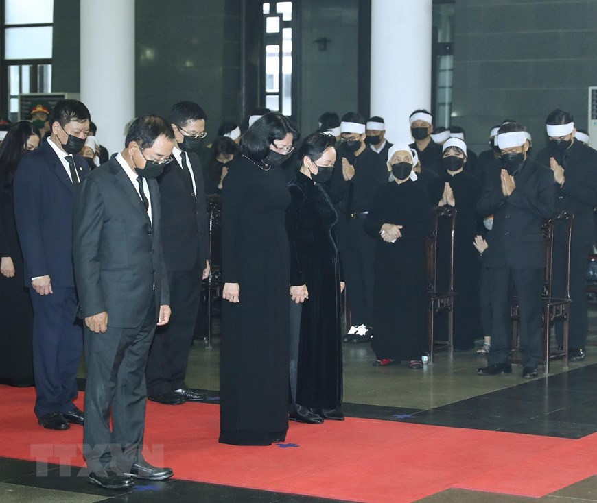 [ẢNH]: Xúc động lễ viếng nguyên Tổng Bí thư Lê Khả Phiêu ảnh 15