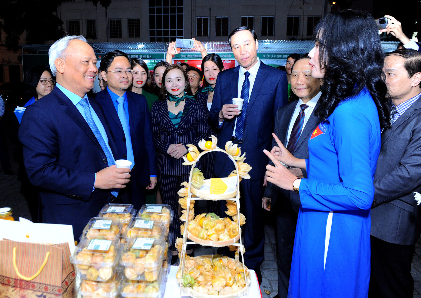 Vinh danh 56 nhà nông trẻ có doanh thu tỷ đồng mỗi năm ảnh 1